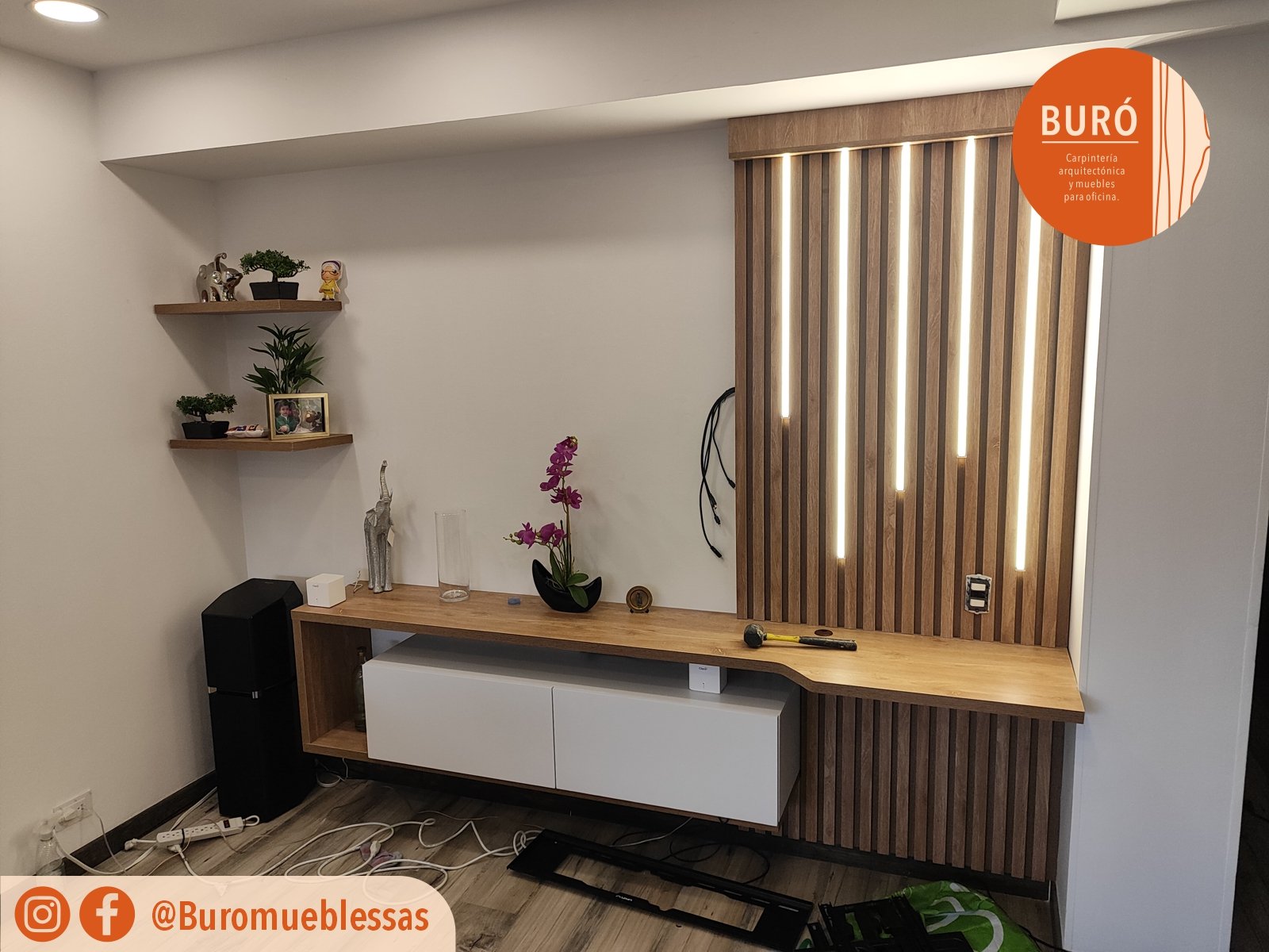 Mueble de tv listones 0.3.jpg